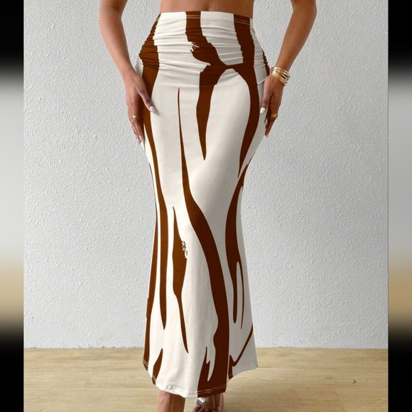 Ladies Fashionable Color-Blocking Printed Mermaid Skirt Maxi Women Outfit - Picture 1 of 4